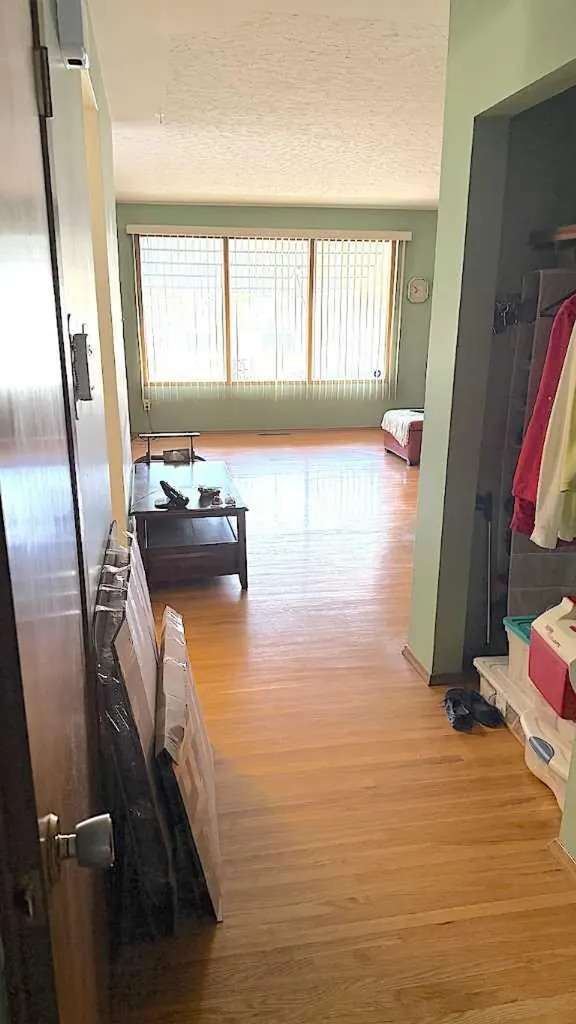 3014, 3016 25 Avenue SW Calgary AB T2E 0K4