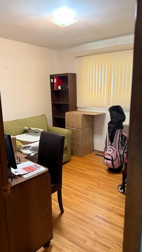 3014, 3016 25 Avenue SW Calgary AB T2E 0K4