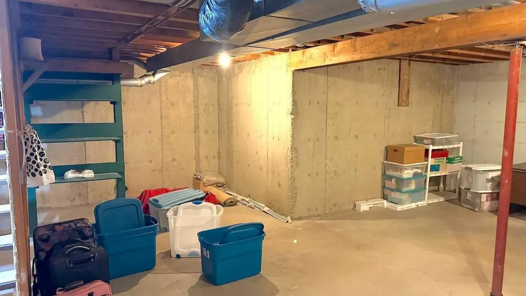 3014, 3016 25 Avenue SW Calgary AB T2E 0K4