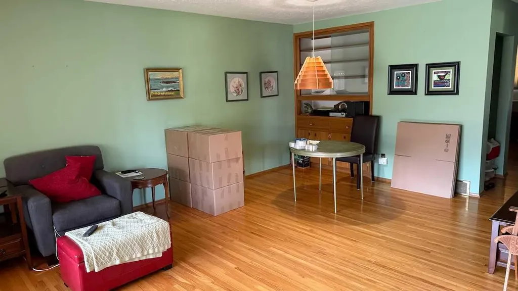 3014, 3016 25 Avenue SW Calgary AB T2E 0K4