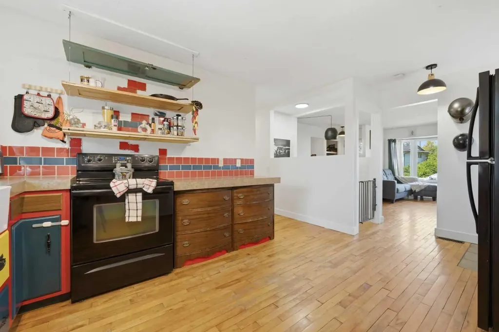 4159 Doverbrook Road SE Calgary AB T2B 1X4