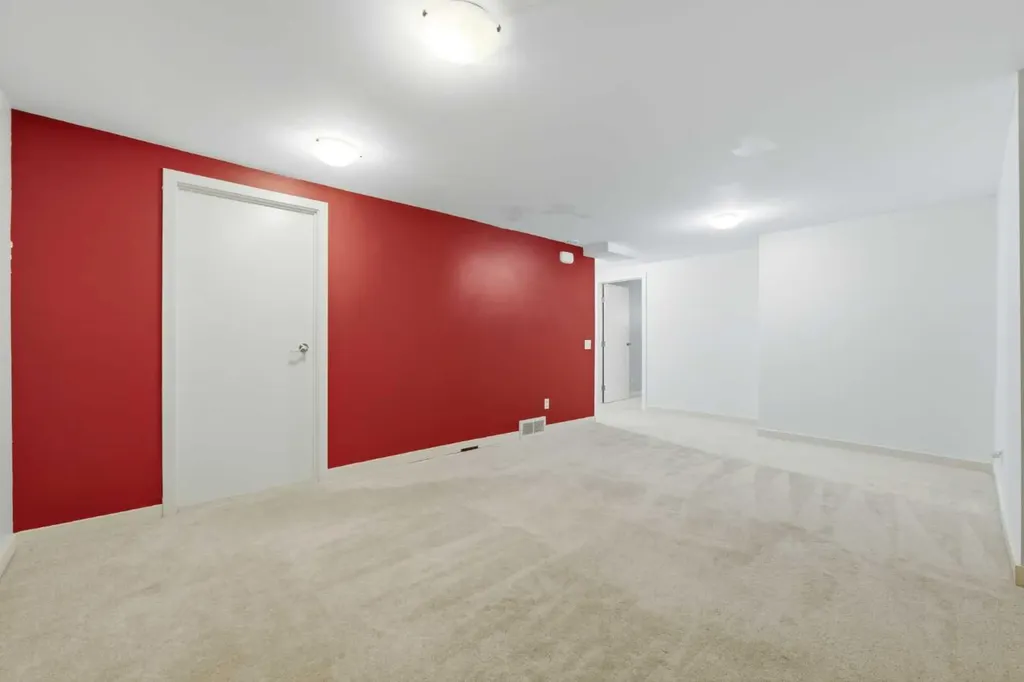 4159 Doverbrook Road SE Calgary AB T2B 1X4