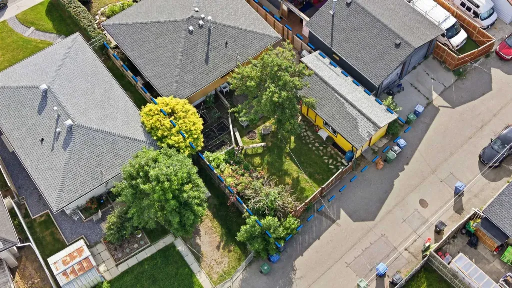 4159 Doverbrook Road SE Calgary AB T2B 1X4