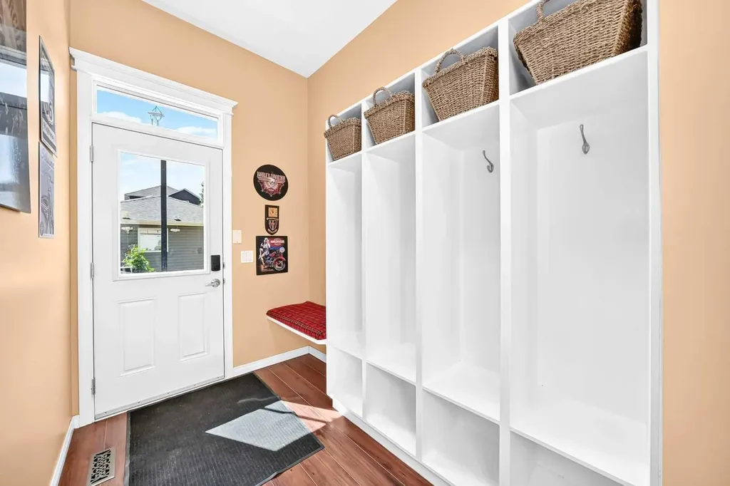 29 Westridge Crescent Okotoks AB T1S 0G7