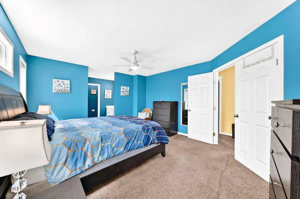 29 Westridge Crescent Okotoks AB T1S 0G7