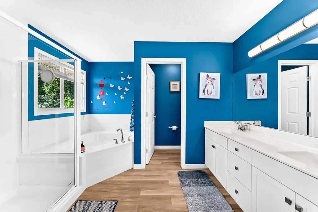 29 Westridge Crescent Okotoks AB T1S 0G7