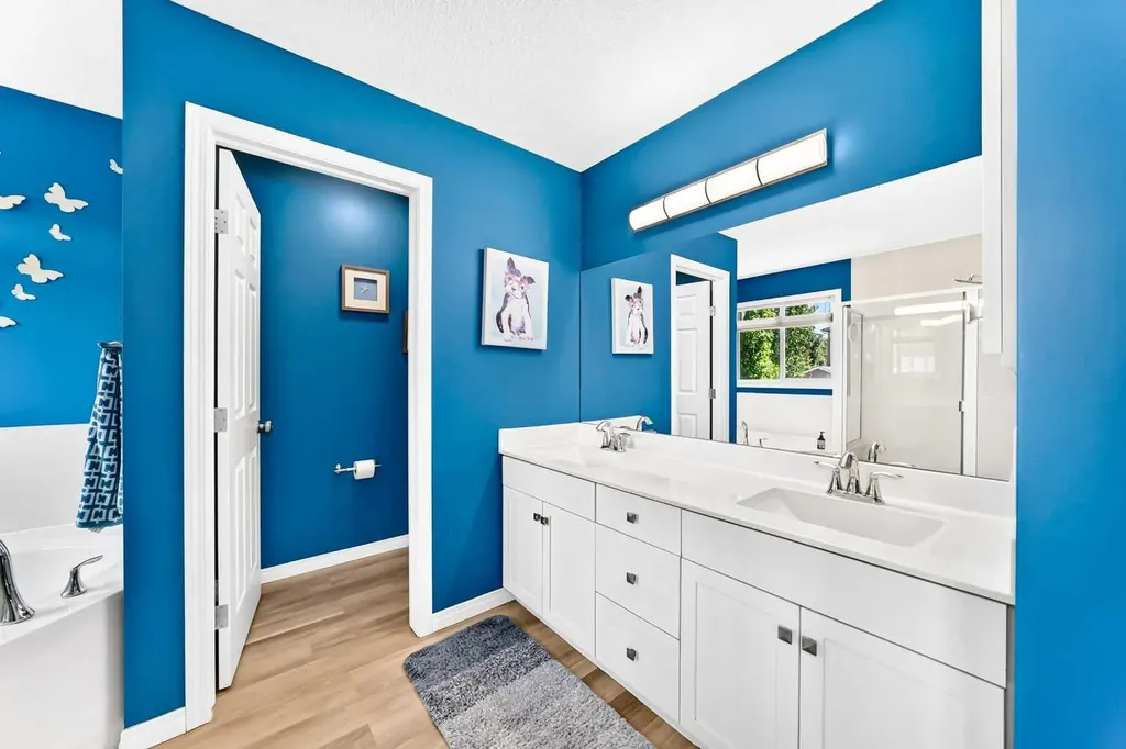 29 Westridge Crescent Okotoks AB T1S 0G7