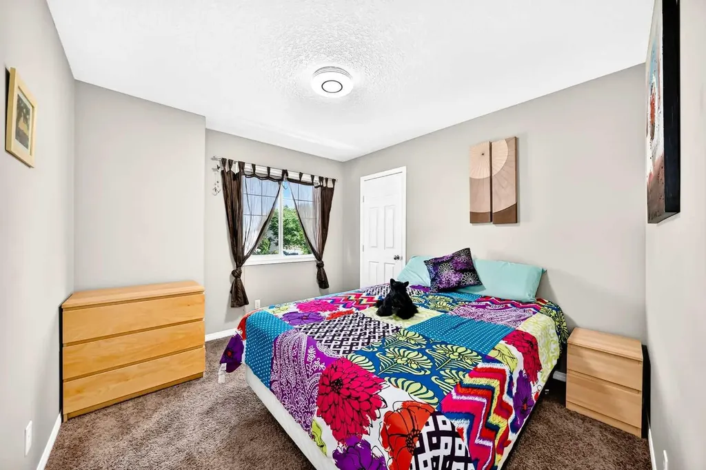 29 Westridge Crescent Okotoks AB T1S 0G7