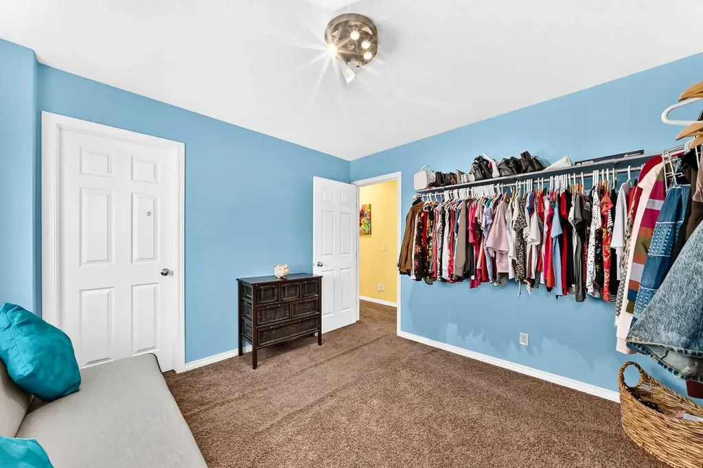 29 Westridge Crescent Okotoks AB T1S 0G7