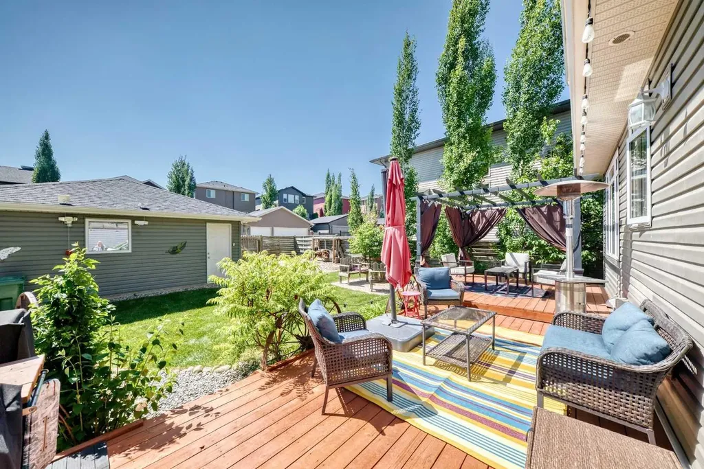 29 Westridge Crescent Okotoks AB T1S 0G7