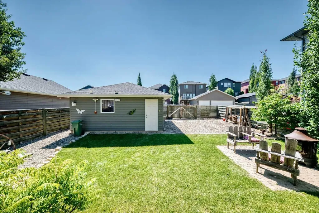 29 Westridge Crescent Okotoks AB T1S 0G7