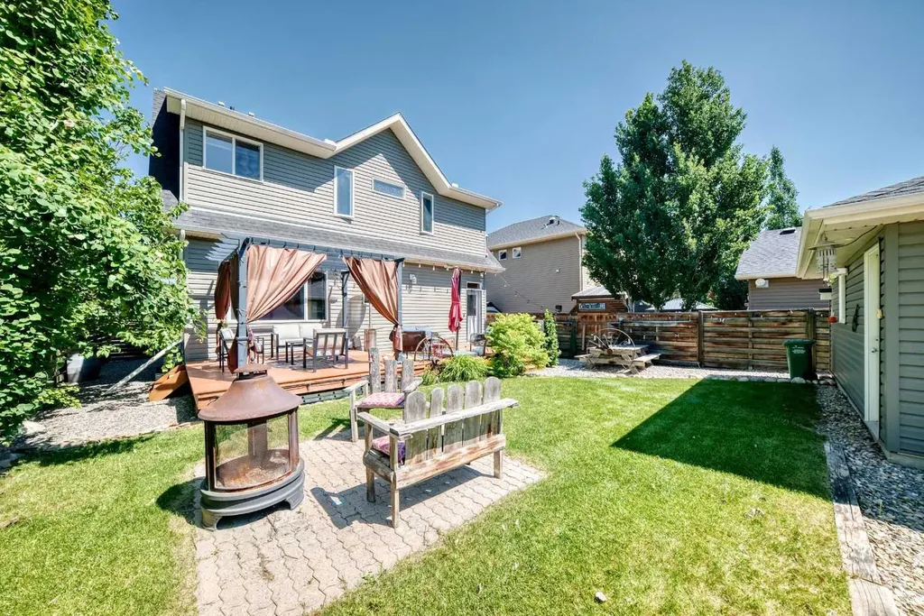 29 Westridge Crescent Okotoks AB T1S 0G7