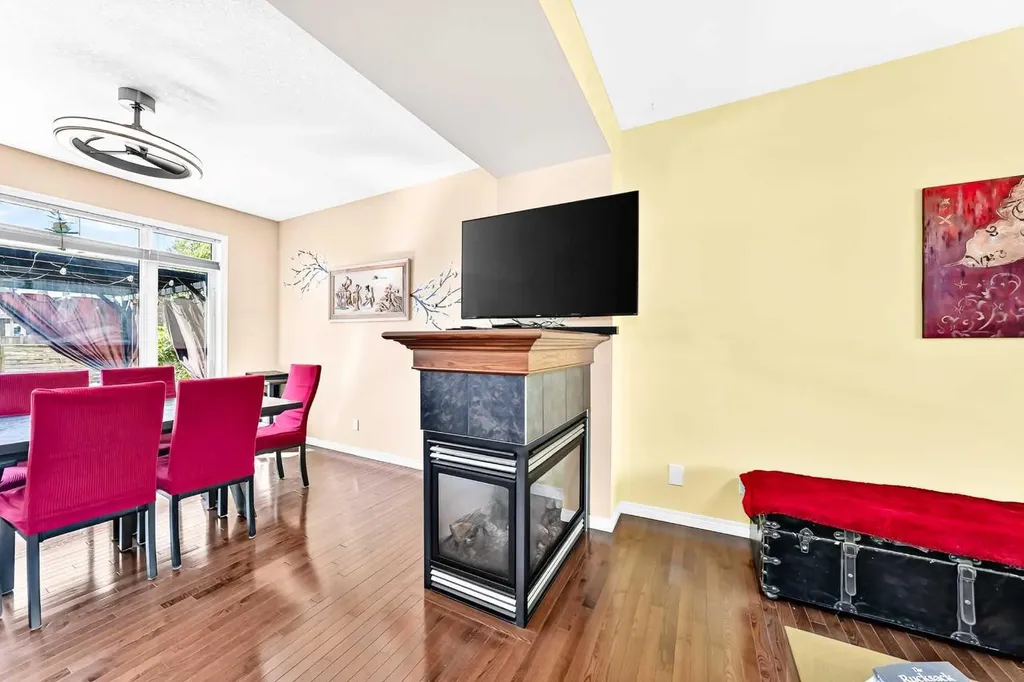 29 Westridge Crescent Okotoks AB T1S 0G7