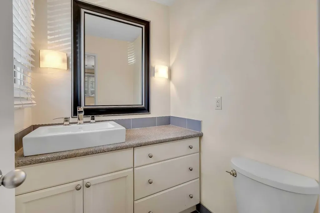 3415 Benton Drive NW Calgary AB T2L1W7
