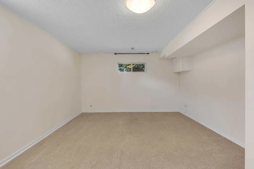 3415 Benton Drive NW Calgary AB T2L1W7