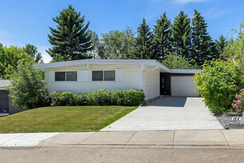 3415 Benton Drive NW Calgary AB T2L1W7