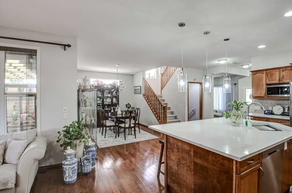 225 Chapala Drive SE Calgary AB T2X 3T5