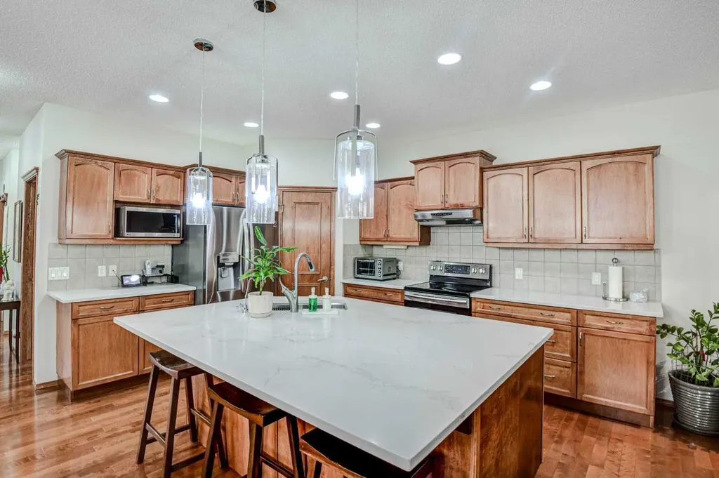 225 Chapala Drive SE Calgary AB T2X 3T5