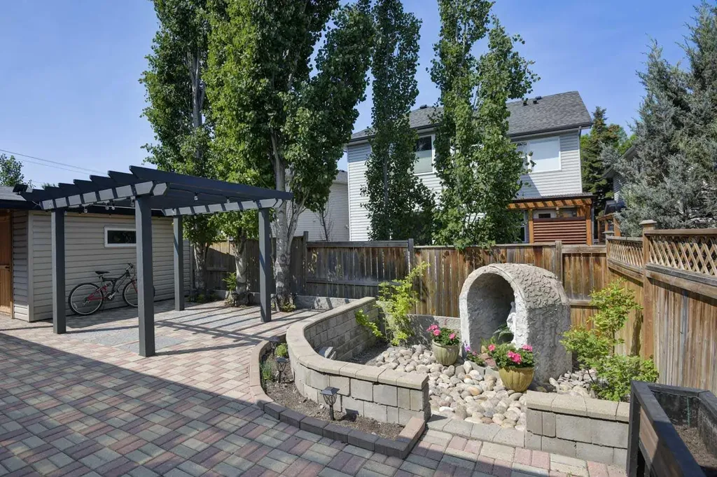 225 Chapala Drive SE Calgary AB T2X 3T5