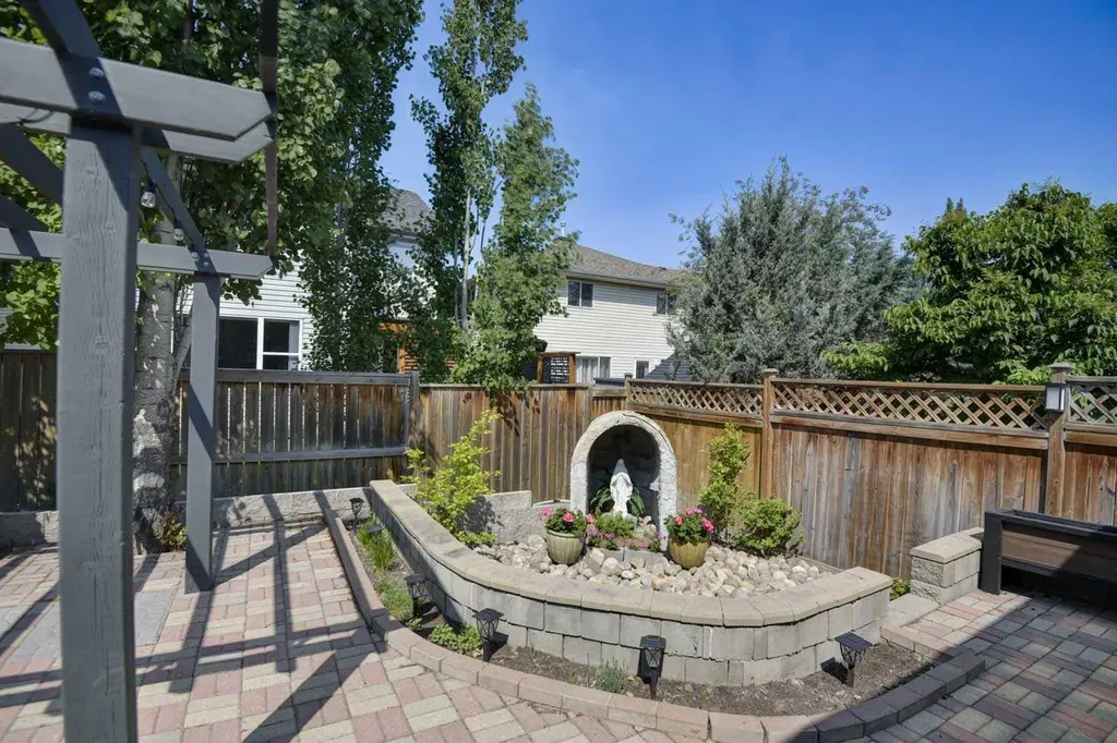 225 Chapala Drive SE Calgary AB T2X 3T5