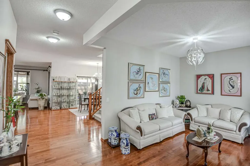 225 Chapala Drive SE Calgary AB T2X 3T5