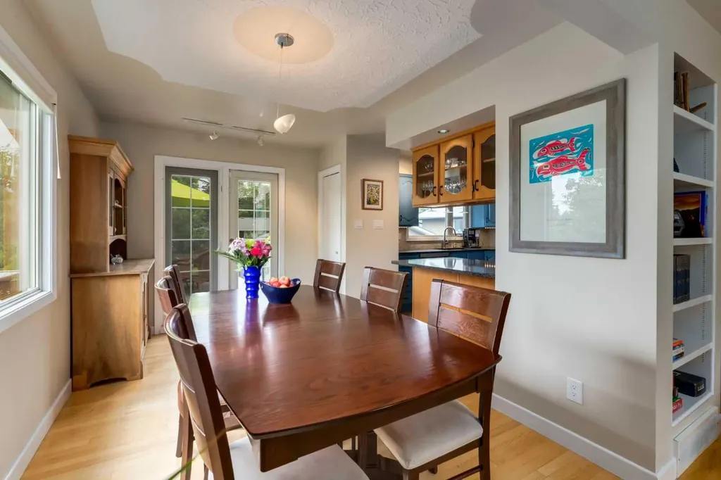 4903 Carney Road NW Calgary AB T2L 1E6