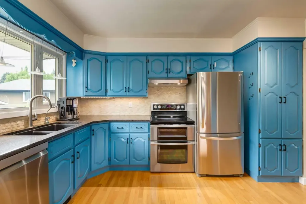 4903 Carney Road NW Calgary AB T2L 1E6
