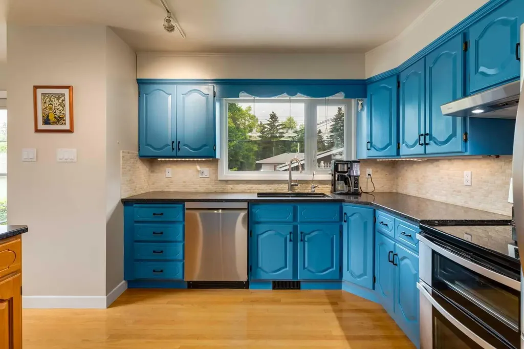 4903 Carney Road NW Calgary AB T2L 1E6
