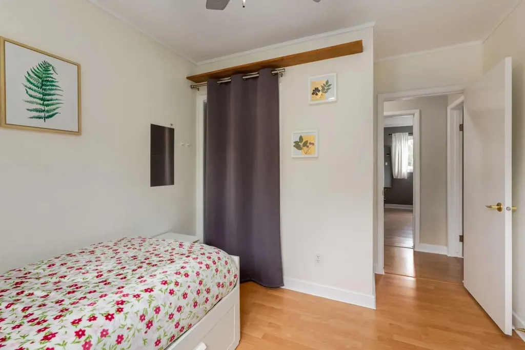 4903 Carney Road NW Calgary AB T2L 1E6