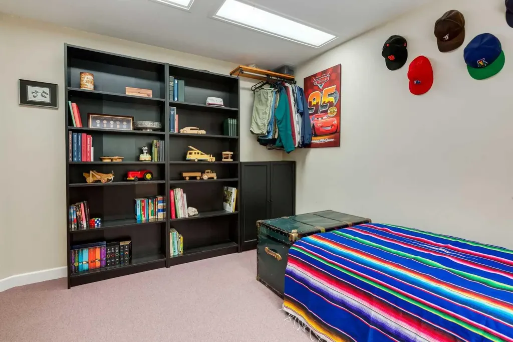4903 Carney Road NW Calgary AB T2L 1E6