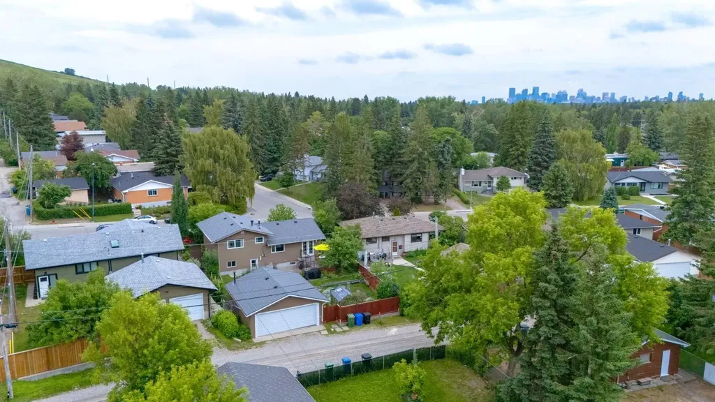 4903 Carney Road NW Calgary AB T2L 1E6