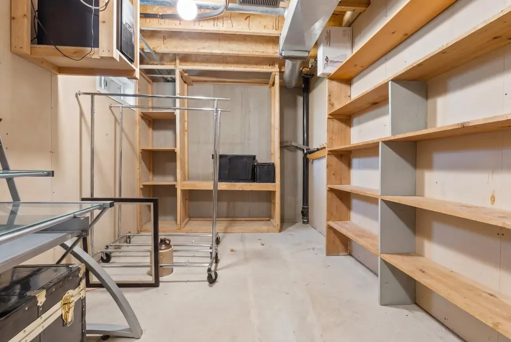 17 Glenbrook Villas SW Calgary AB T3E7E8