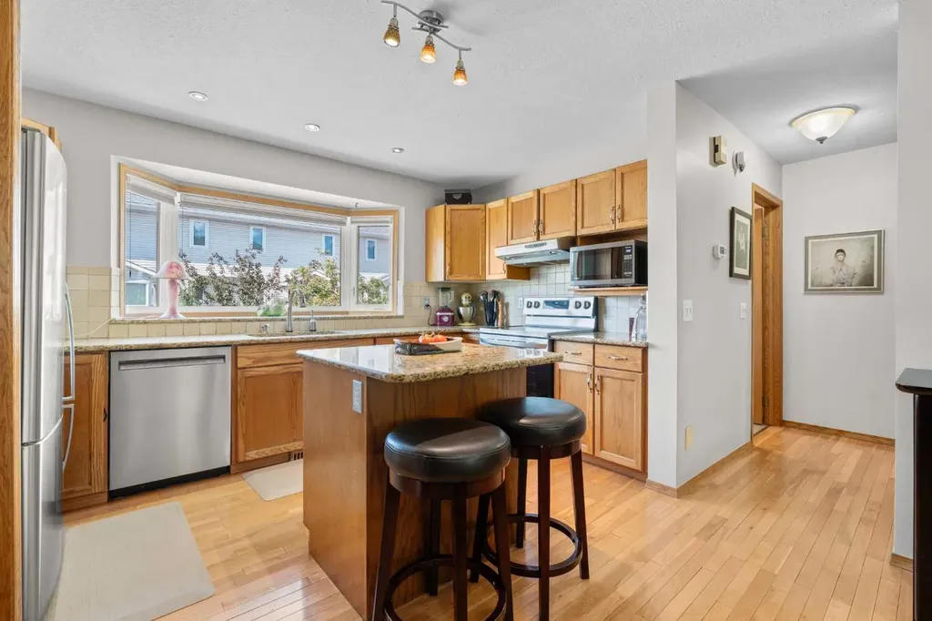 17 Glenbrook Villas SW Calgary AB T3E7E8