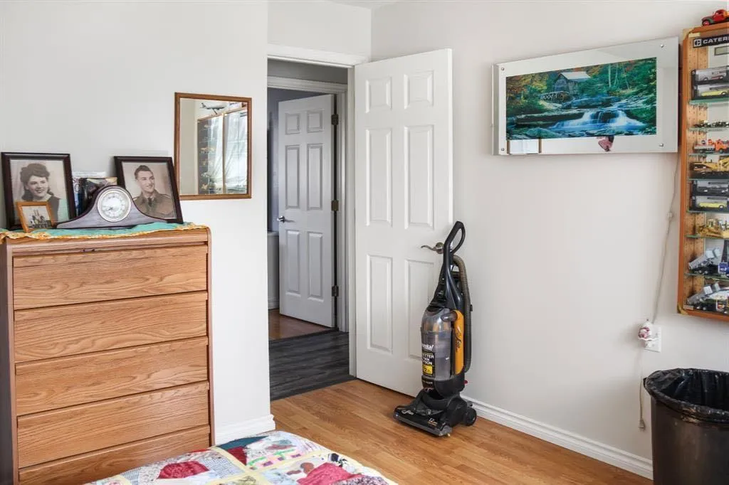 4801 48 Avenue Forestburg AB T0B 1N0