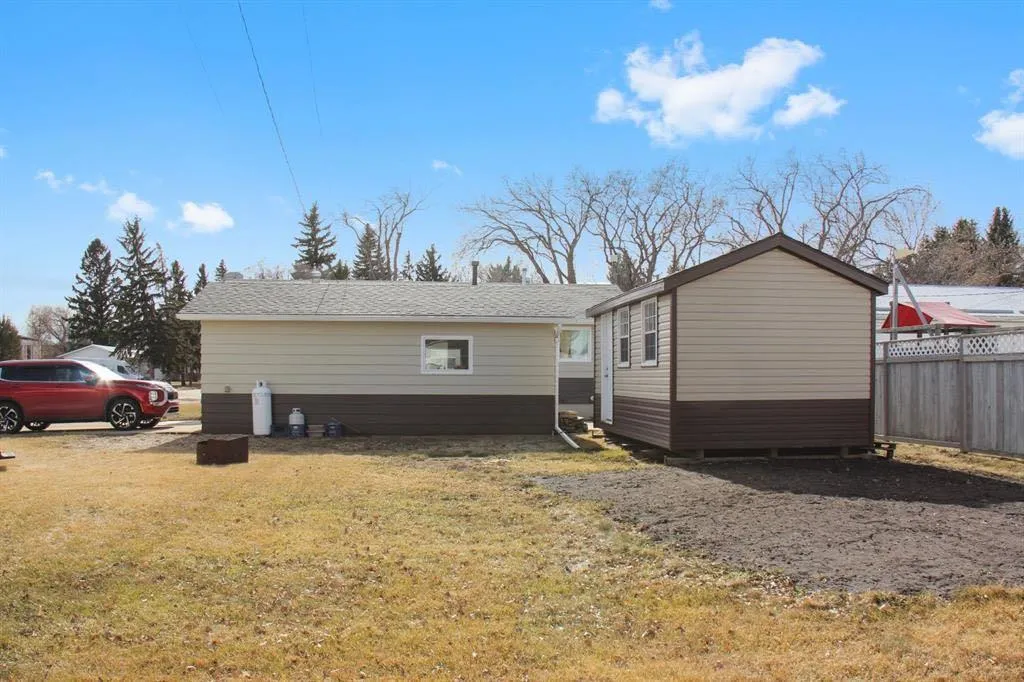 4801 48 Avenue Forestburg AB T0B 1N0