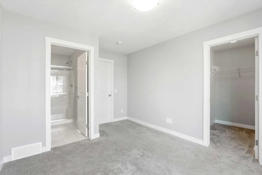 89 Auburn Meadows Street SE Calgary AB T3M 2S1