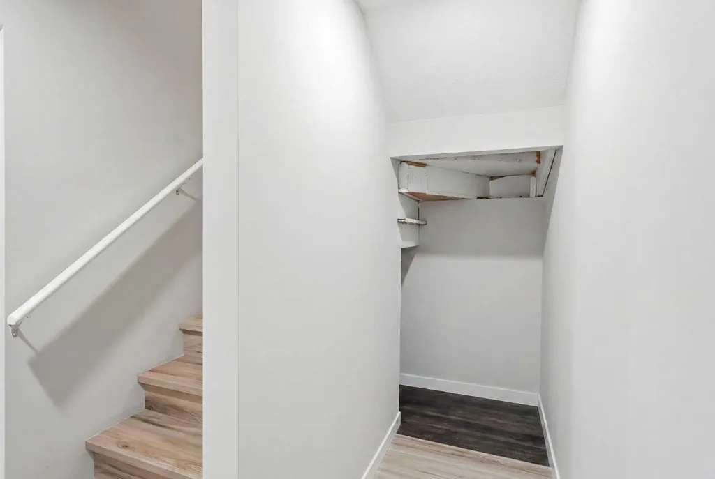 89 Auburn Meadows Street SE Calgary AB T3M 2S1