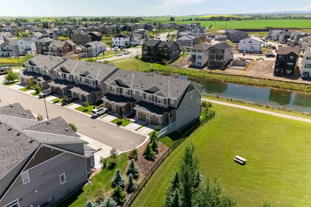 1407 3 Street SE High River AB T1V 0J9