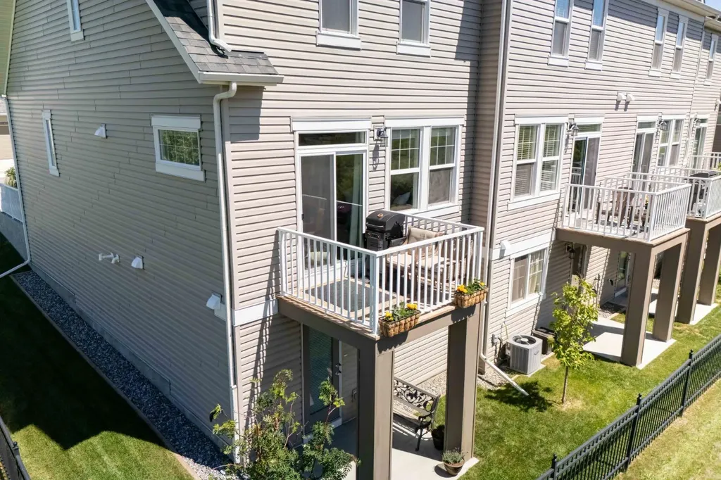 1407 3 Street SE High River AB T1V 0J9