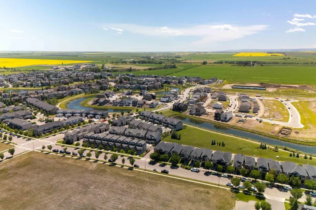 1407 3 Street SE High River AB T1V 0J9