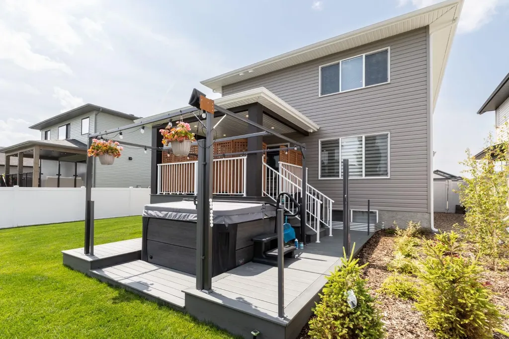 22 Napoleon Meadows Way Innisfail AB T4G 0N6