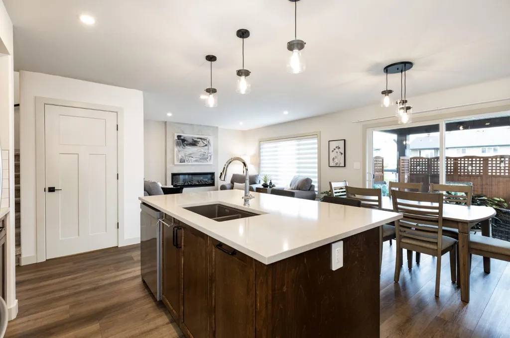 22 Napoleon Meadow Way Innisfail AB T4G 0N6