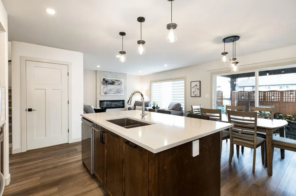 22 Napoleon Meadows Way Innisfail AB T4G 0N6