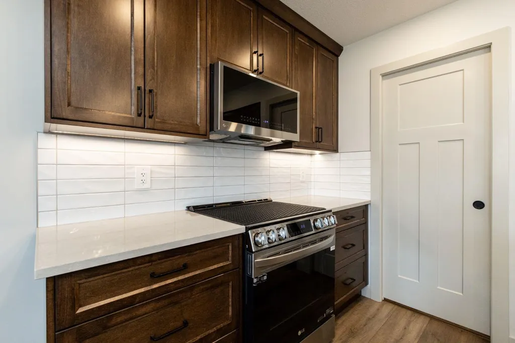 22 Napoleon Meadow Way Innisfail AB T4G 0N6