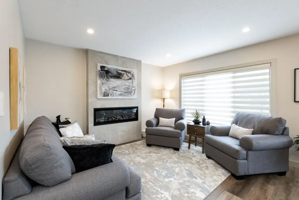22 Napoleon Meadows Way Innisfail AB T4G 0N6