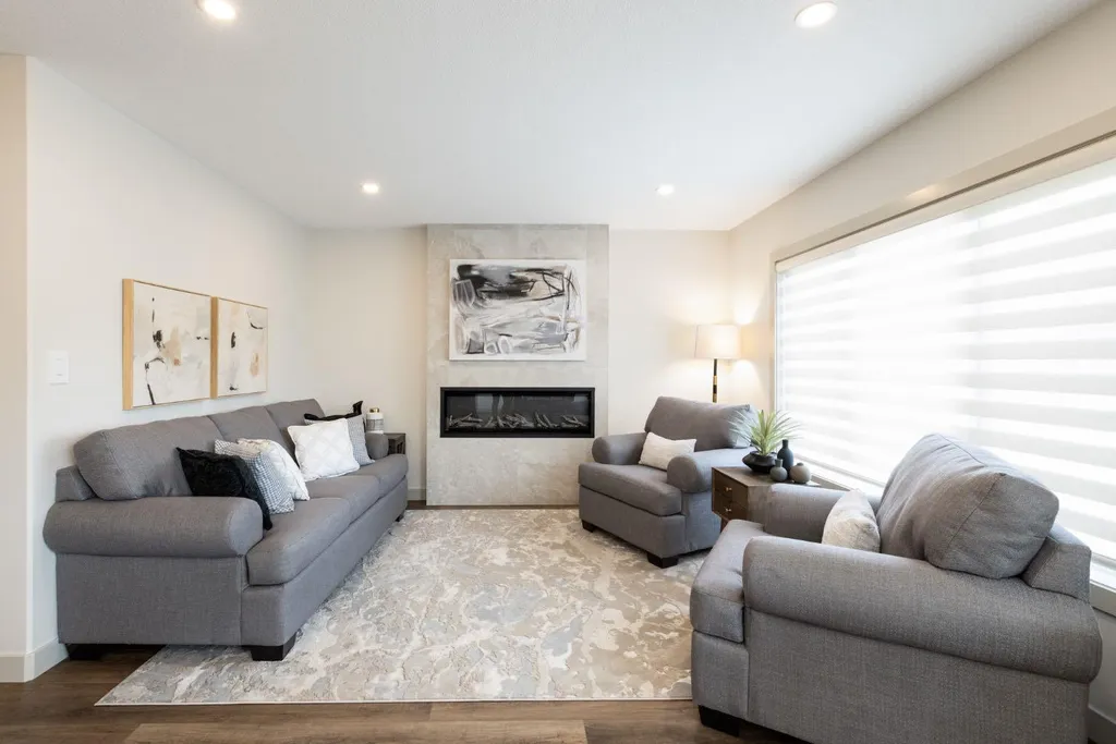 22 Napoleon Meadow Way Innisfail AB T4G 0N6