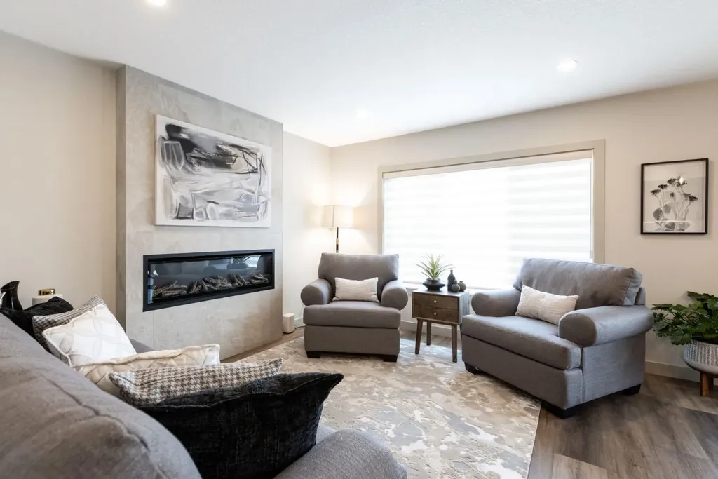 22 Napoleon Meadows Way Innisfail AB T4G 0N6