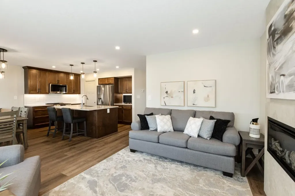 22 Napoleon Meadows Way Innisfail AB T4G 0N6