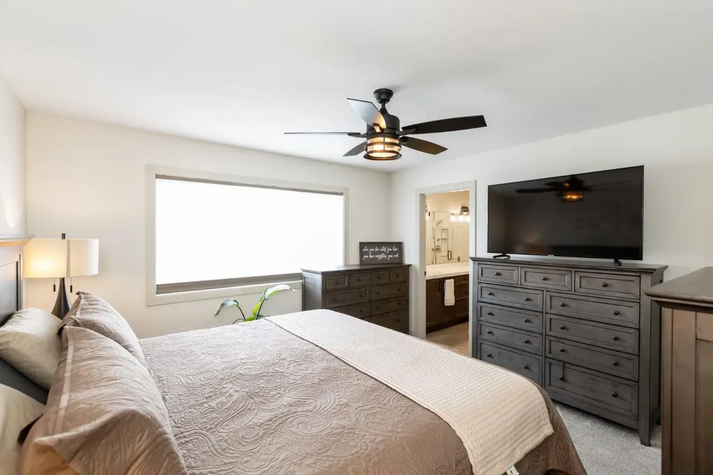 22 Napoleon Meadows Way Innisfail AB T4G 0N6