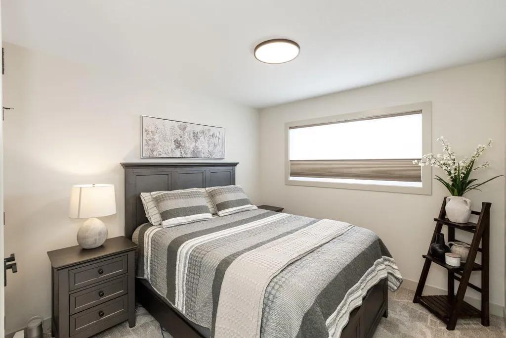 22 Napoleon Meadow Way Innisfail AB T4G 0N6